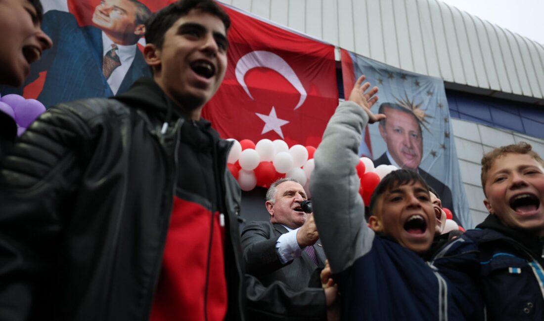 Gençlik ve Spor Bakanı Osman Aşkın Bak, Sinop Şehir Stadyumu’nun