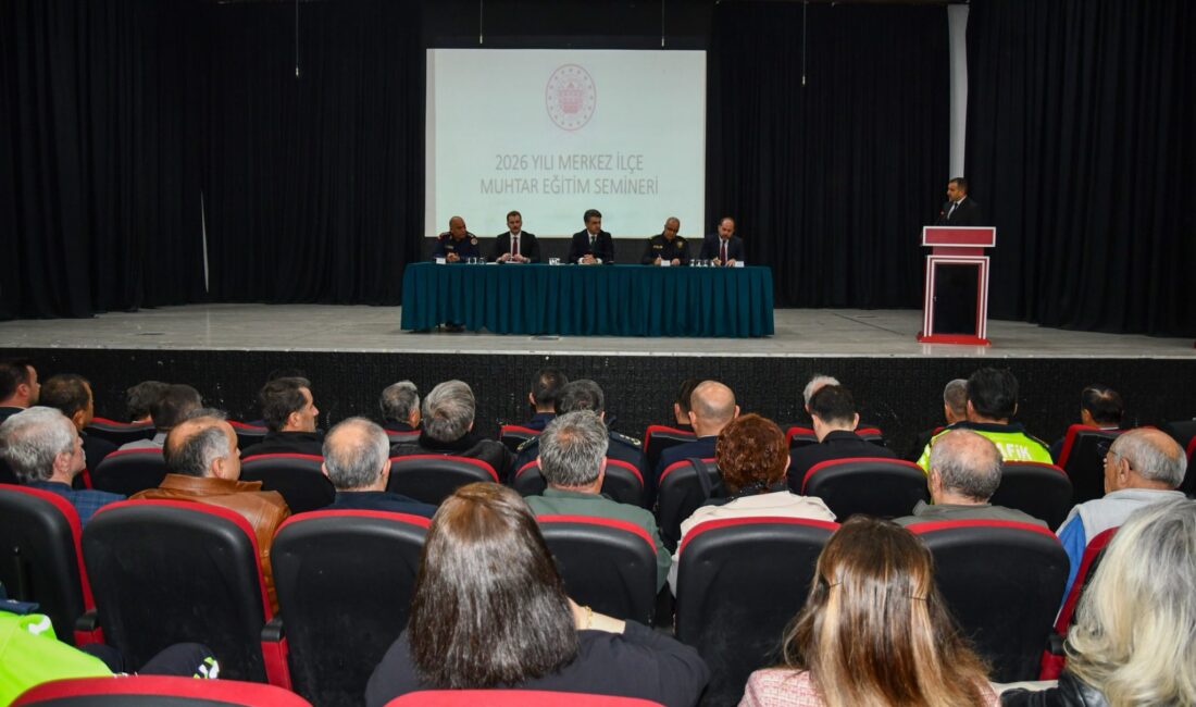 BOLU / TEKHA Bolu Valisi Abdulaziz Aydın, merkez ilçe muhtarlarıyla