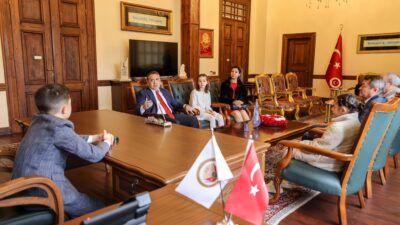 BİLECİK / TEKHA Bilecik Valisi Faik Oktay Sözer, 23 Nisan