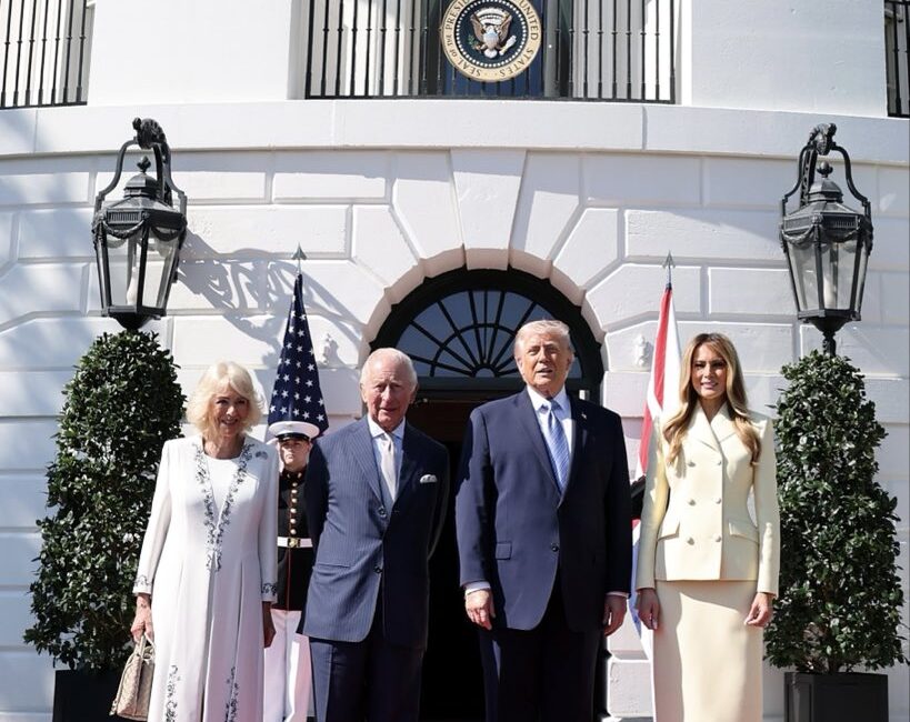 ABD / TEKHA İngiltere Kralı Charles ve eşi Kraliçe Camilla,