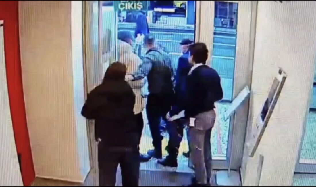 Beşiktaş’ta, karşılıksız aşk beslediği banka çalışanı nedeniyle işten çıkarılan eski