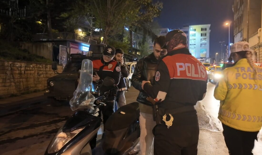 İstanbul genelinde polis ekipleri tarafından eş zamanlı olarak helikopter destekli