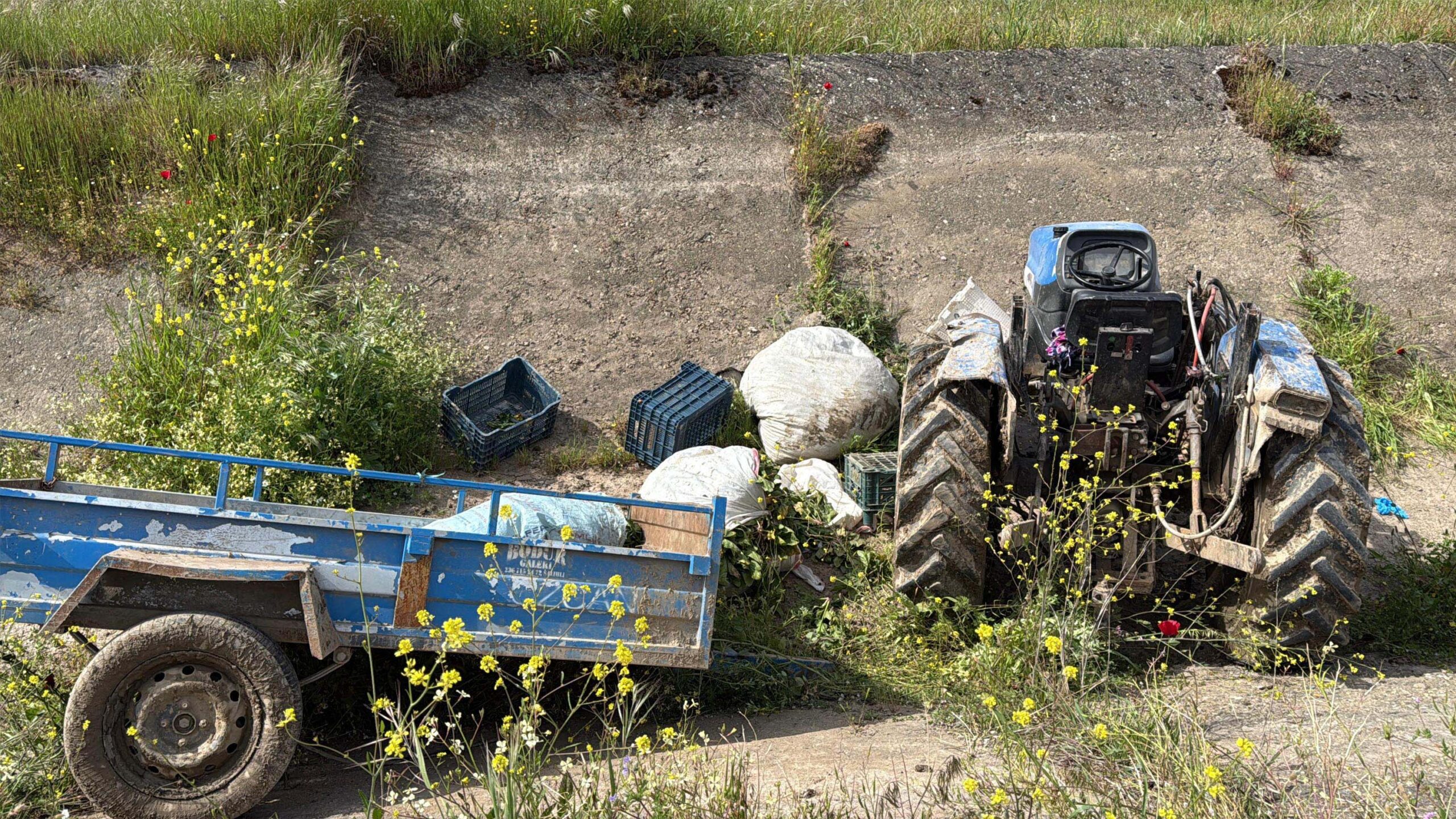 &nbsp; Manisa’nın Turgutlu ilçesinde seyir halindeyken ön lastiği yerinden fırlayan