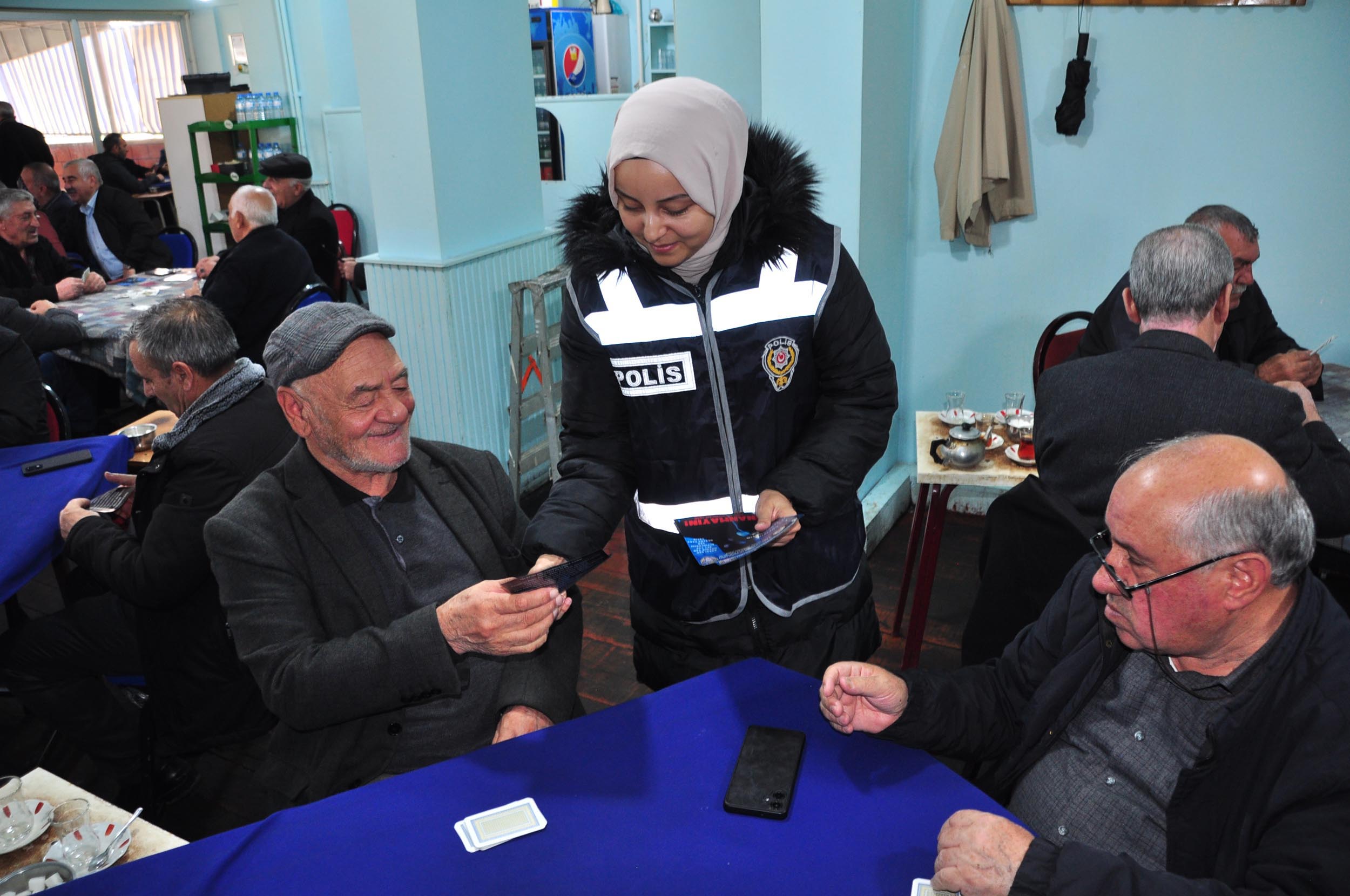 Kars’ta son dönemde artış gösteren iletişim yoluyla dolandırıcılık olaylarına karşı
