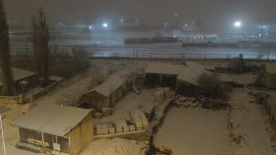 Kars’ta dün sabah saatlerinden itibaren etkili olan sağanak yağış, gece