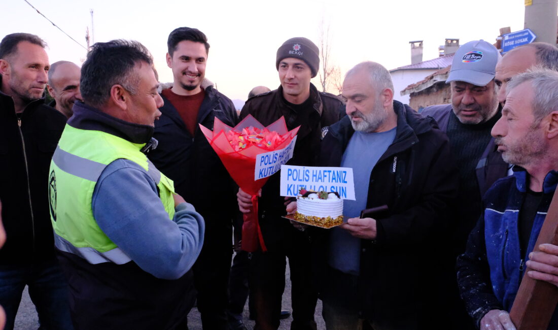 Sivas’ın Şarkışla ilçesinde kavga ihbarı üzerine olay yerine giden polis