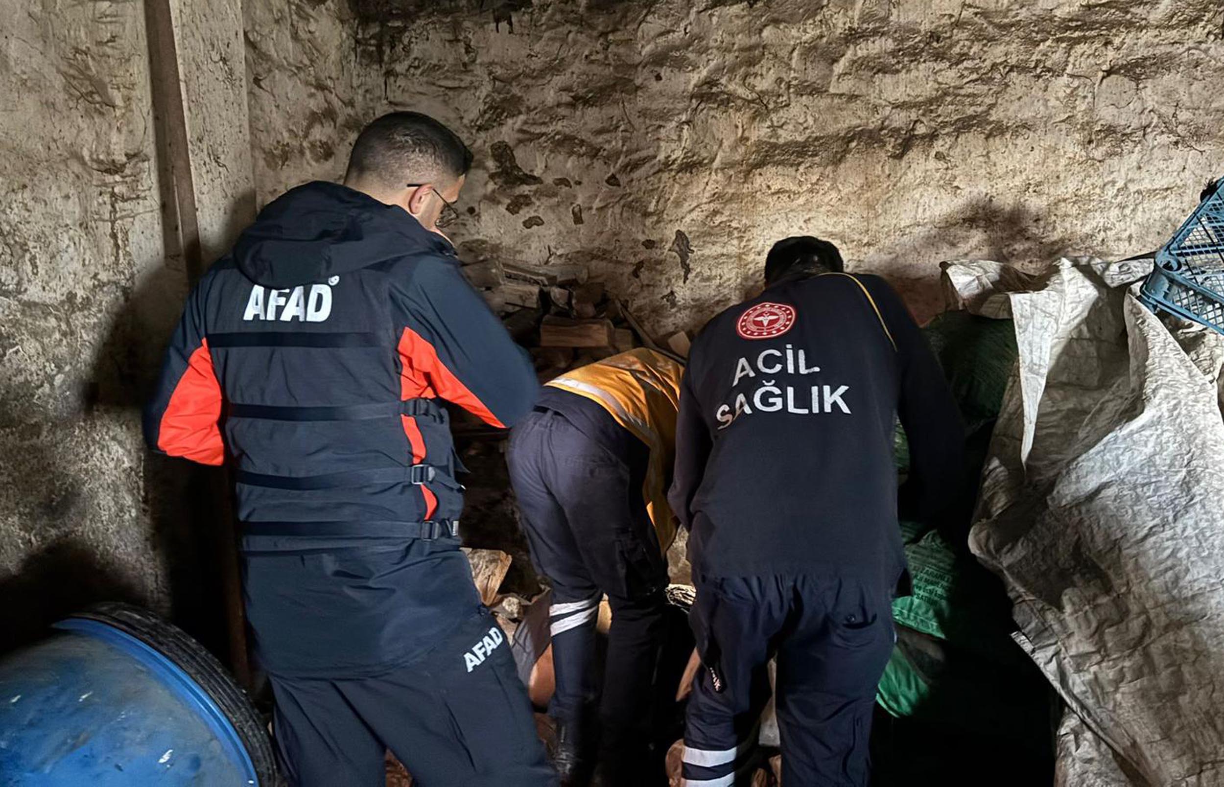 Ardahan’da kendisinden haber alınamayan 60 yaşındaki Müslümat Özer, jandarma ekipleri