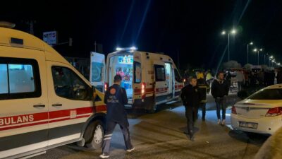 KAYSERİ’nin Kocasinan ilçesinde iki otomobilin çarpışması sonucu meydana gelen trafik