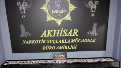 Manisa’nın Akhisar ilçesinde emniyet güçleri tarafından düzenlenen operasyonda binlerce sentetik