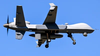İran Devrim Muhafızları Ordusu, İsfahan eyaleti semalarında ABD’ye ait MQ-9