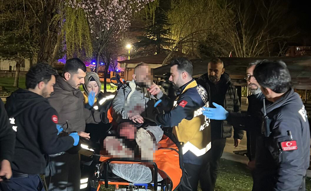 Nevşehir’de bir parkta çıkan ve mahalle muhtarının da karıştığı bıçaklı