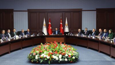 Yalova Valisi Usta Personel Toplantısında Beklentilerini Paylaştı Yalova Valisi Dr.