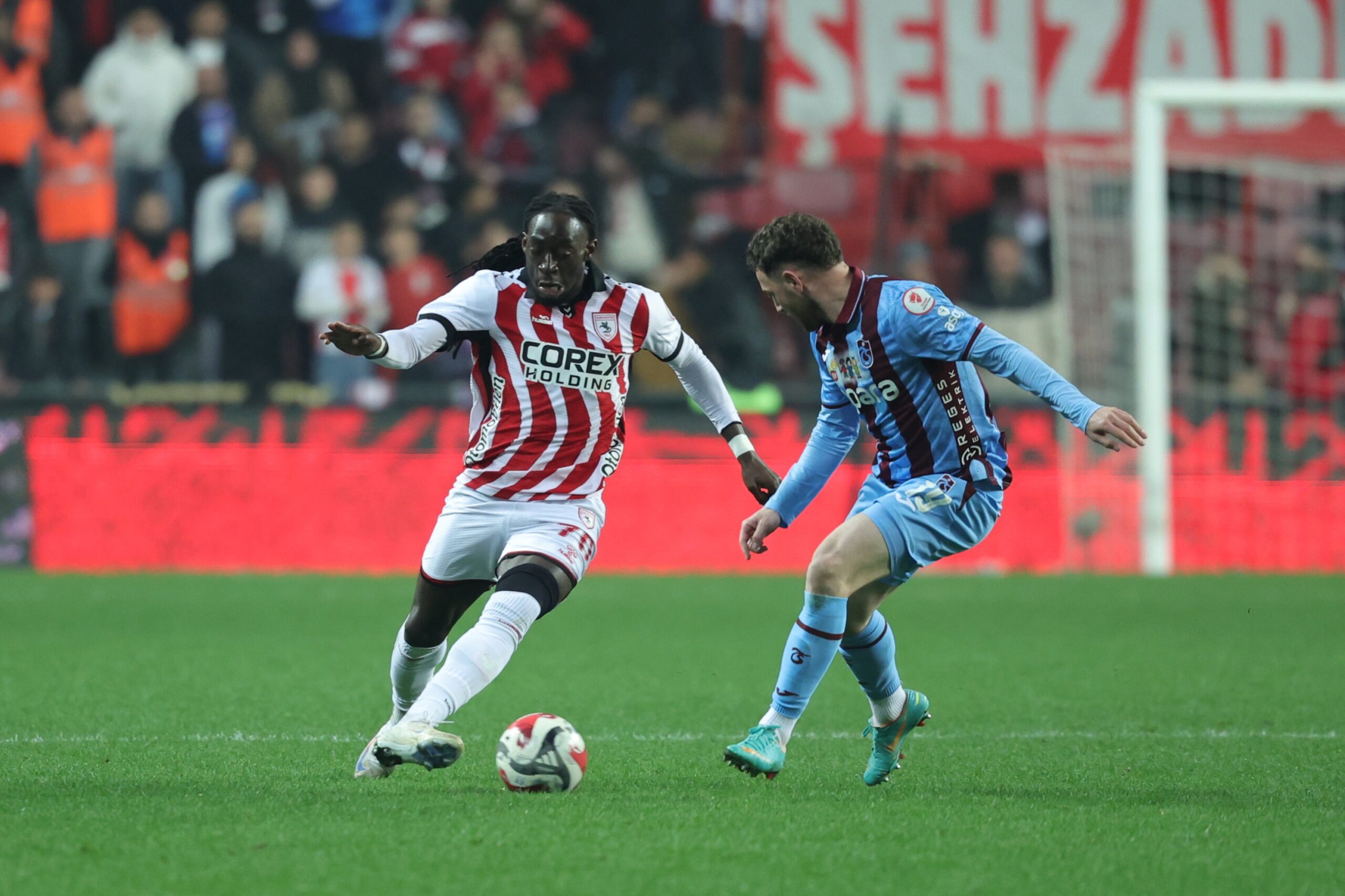 Ziraat Türkiye Kupası çeyrek final mücadelesinde Karadeniz derbisi heyecanı yaşandı.