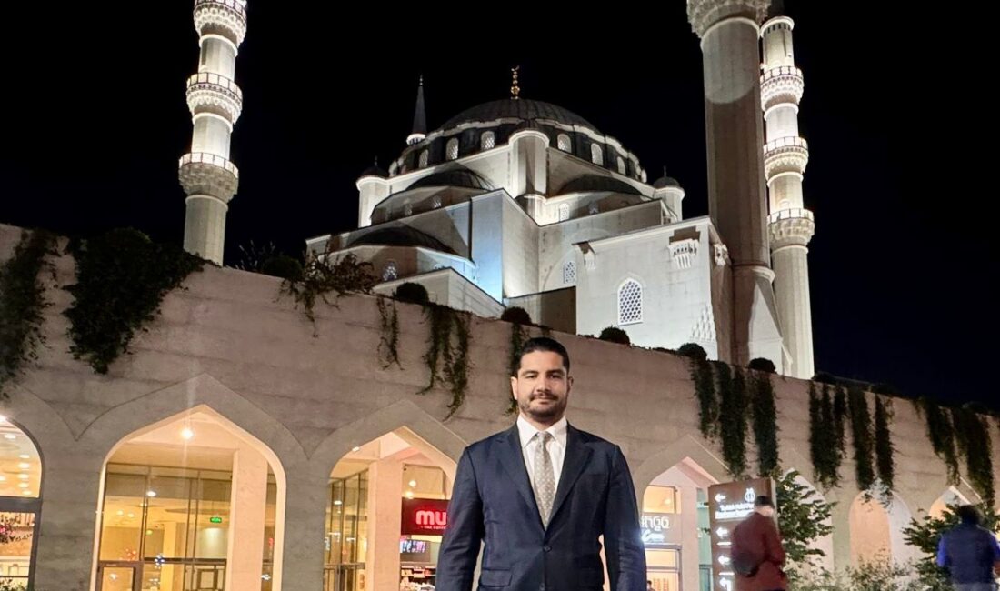 Türkiye Güreş Federasyonu (TGF) Başkanı Taha Akgül, Arnavutluk’un başkenti Tiran’da