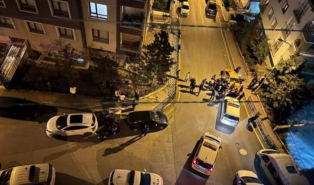 Ankara’nın Mamak ilçesinde, bindiği ticari takside arkadaşıyla tartışan Umutcan G.,