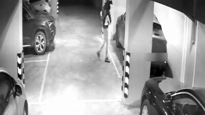 İstanbul Ümraniye’de, park halindeki bir otomobilden 2 kilogram altın ve