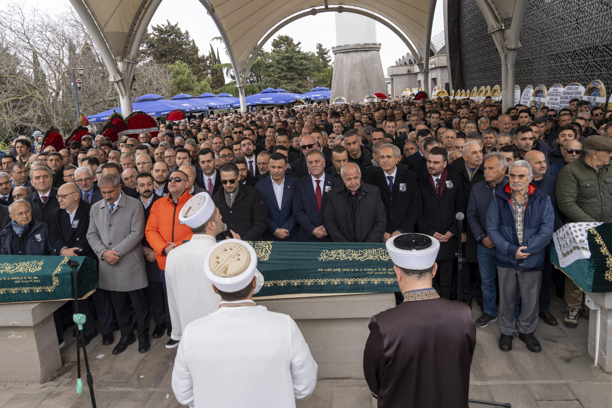 Üsküdar Belediye Başkanı Sinem Dedetaş’ın babası İbrahim Serhan, yaklaşık bir