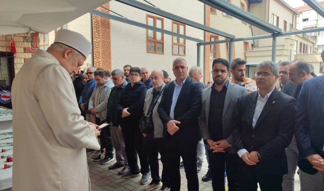 Yalova Eğitim-Bir-Sen Şube Başkanı Ahmet Kotçuoğlu, son dönemde eğitim kurumlarına