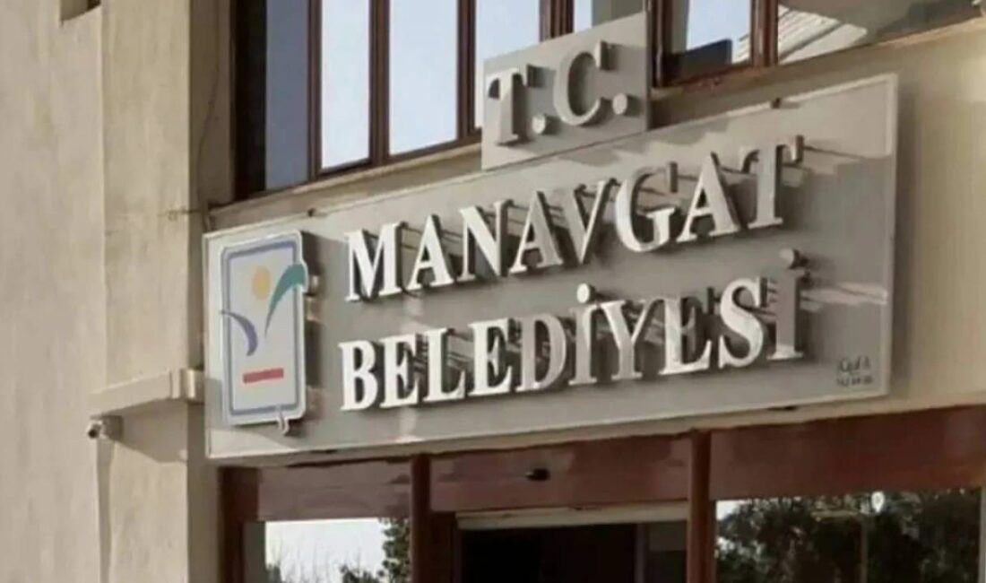 Antalya’da, Manavgat Belediyesine yönelik yürütülen soruşturma çerçevesinde görevinden uzaklaştırılan Belediye