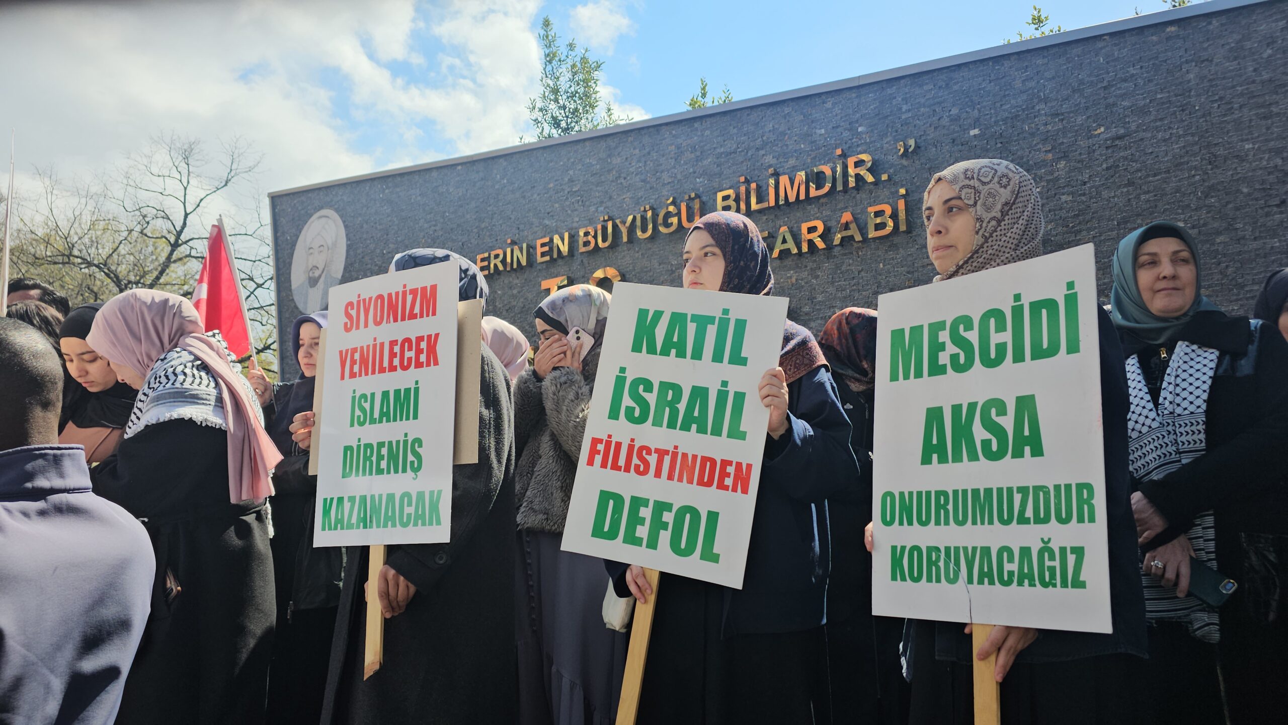 Zonguldak’ta Filistin’e Destek Platformu üyesi öğrenciler ve sivil toplum kuruluşu