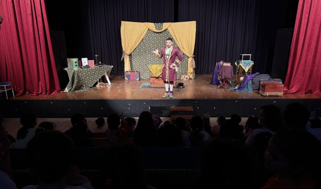 Belediye Çocuk Tiyatrosu Kapılarını Minik İzleyicilere Açtı Yalova Belediyesi Çocuk