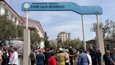 Kahramanmaraş’ın Onikişubat ilçesinde bulunan Ayser Çalık Ortaokulu’nda 15 Nisan 2026