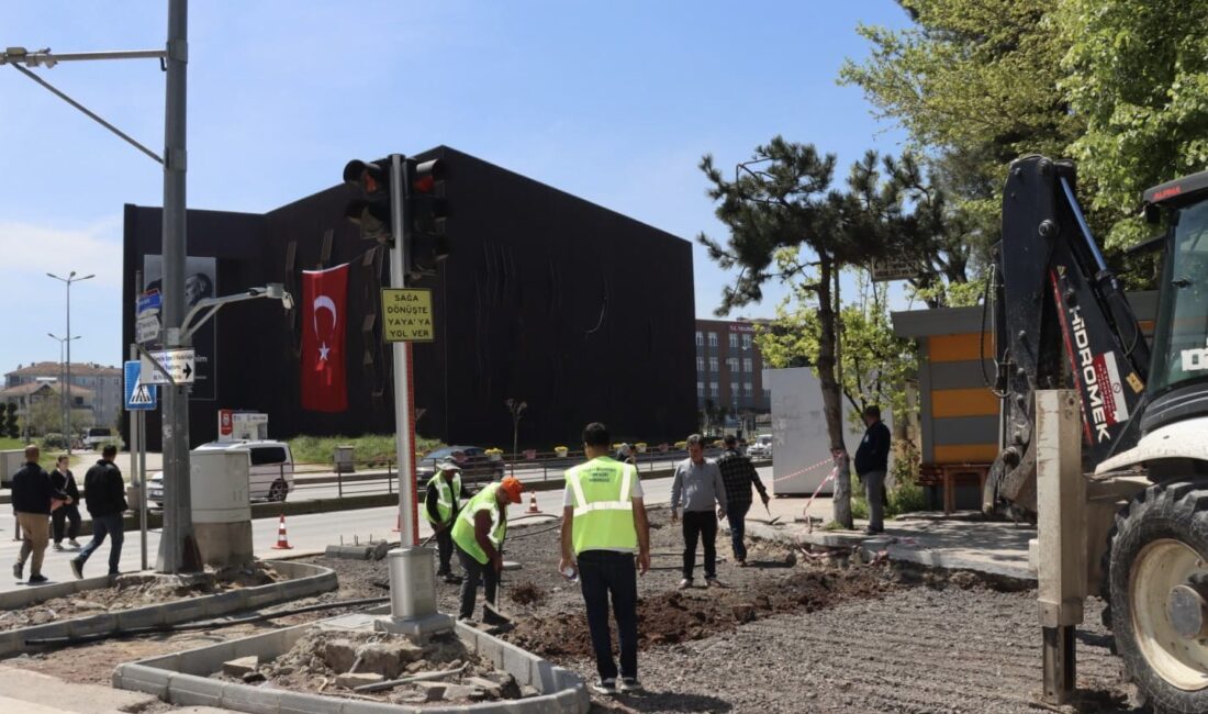 Yalova Stadyum Caddesi ile Şehit Ömer Faydalı Caddesi Bağlantısında Çalışmalar
