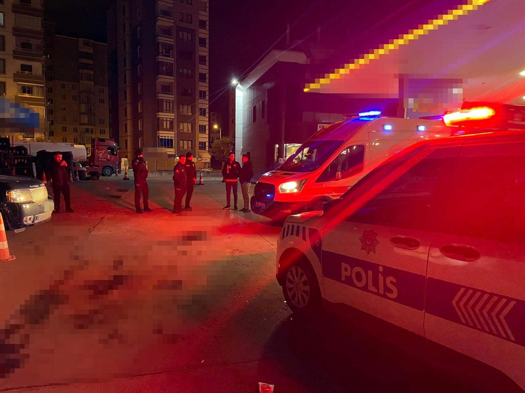 Kayseri’nin Kocasinan ilçesinde bir akaryakıt istasyonunda iki grup arasında çıkan