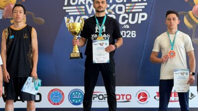 Bursa’da yaşayan Serdar Şayık (26), 15 yıl önce okulunda yapılan
