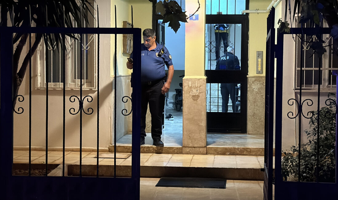 Antalya’nın Muratpaşa ilçesinde ailesinin haber alamadığı 16 yaşındaki Mert K.A.,