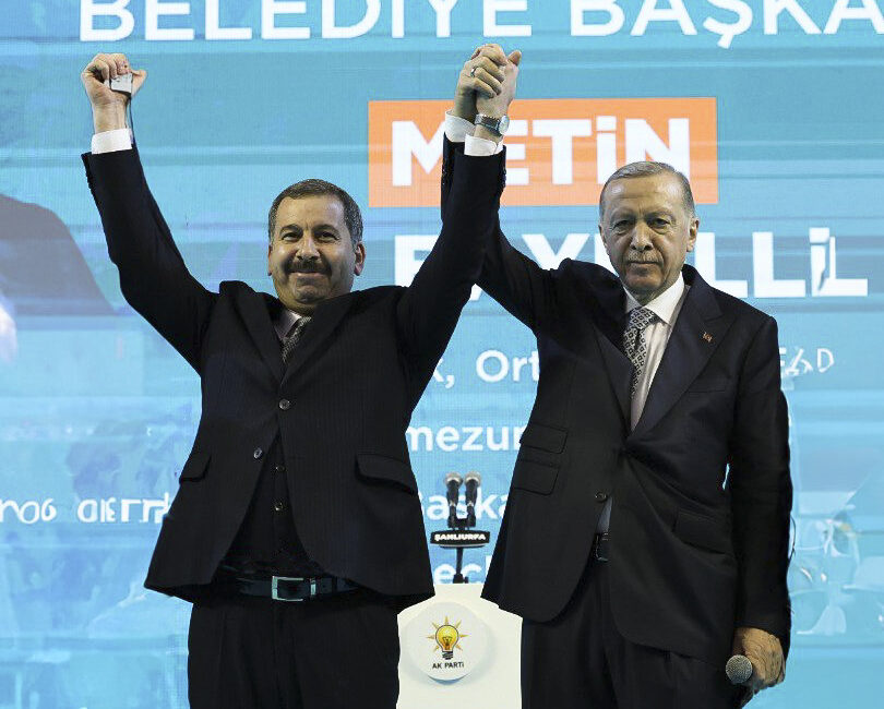 Şanlıurfa’nın Karaköprü ilçesinde belediye hizmetlerine yönelik eleştiriler yeniden gündeme geldi.
