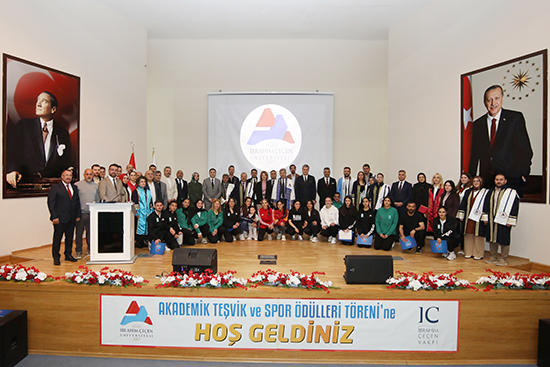 Ağrı İbrahim Çeçen Üniversitesinde (AİÇÜ), bilimsel üretkenliği desteklemek ve başarıyı