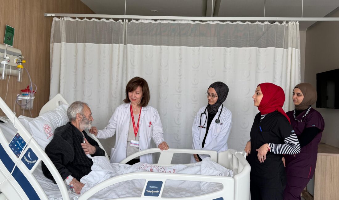 Bilkent Şehir Hastanesi Göğüs Hastalıkları Uzmanı Prof. Dr. Ayşegül Karalezli,