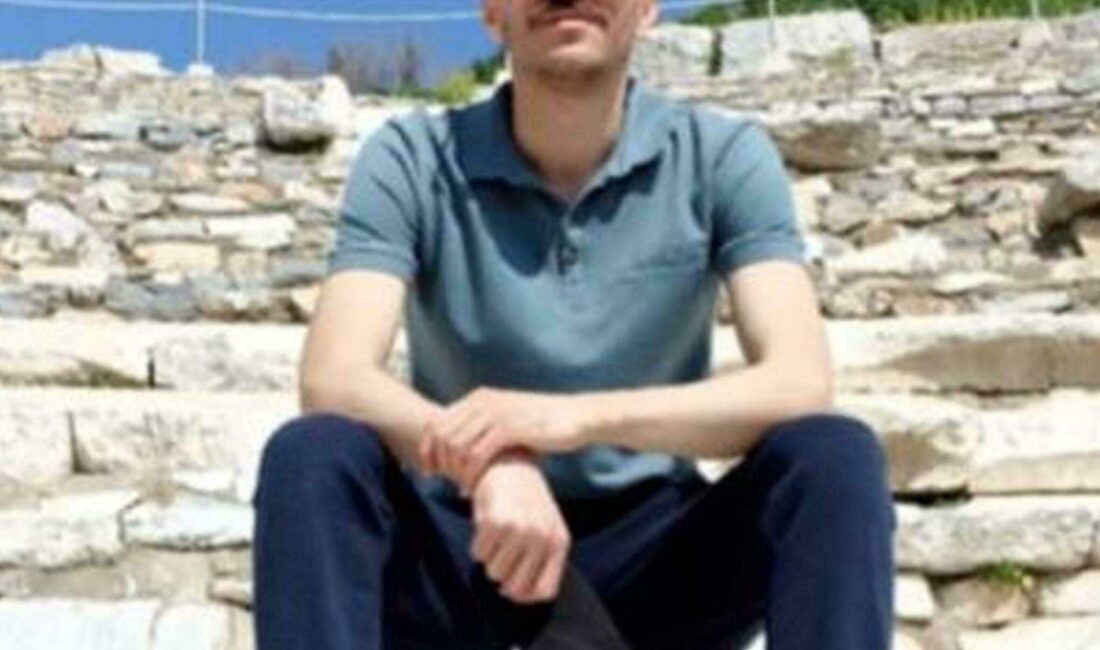 İzmir’in Torbalı ilçesinde annesi Hatice Avcı, babası Şadi Avcı ve