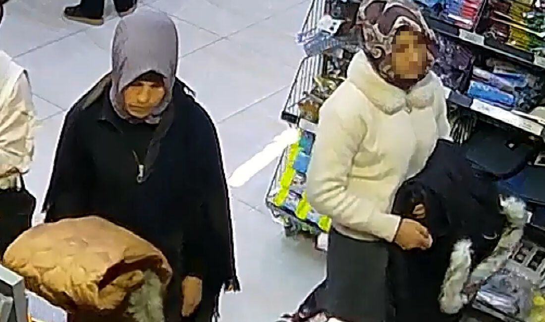 Adana’nın Çukurova ilçesinde, yüzlerini eşarpla gizleyerek bir eve giren Kibariye