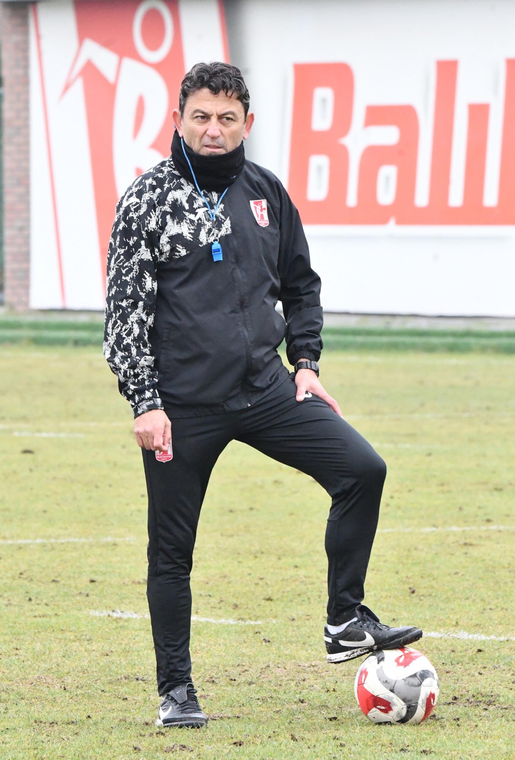 3’üncü Lig 4’üncü Grup’ta mücadele eden Balıkesirspor’da, play-off müsabakalarının ardından