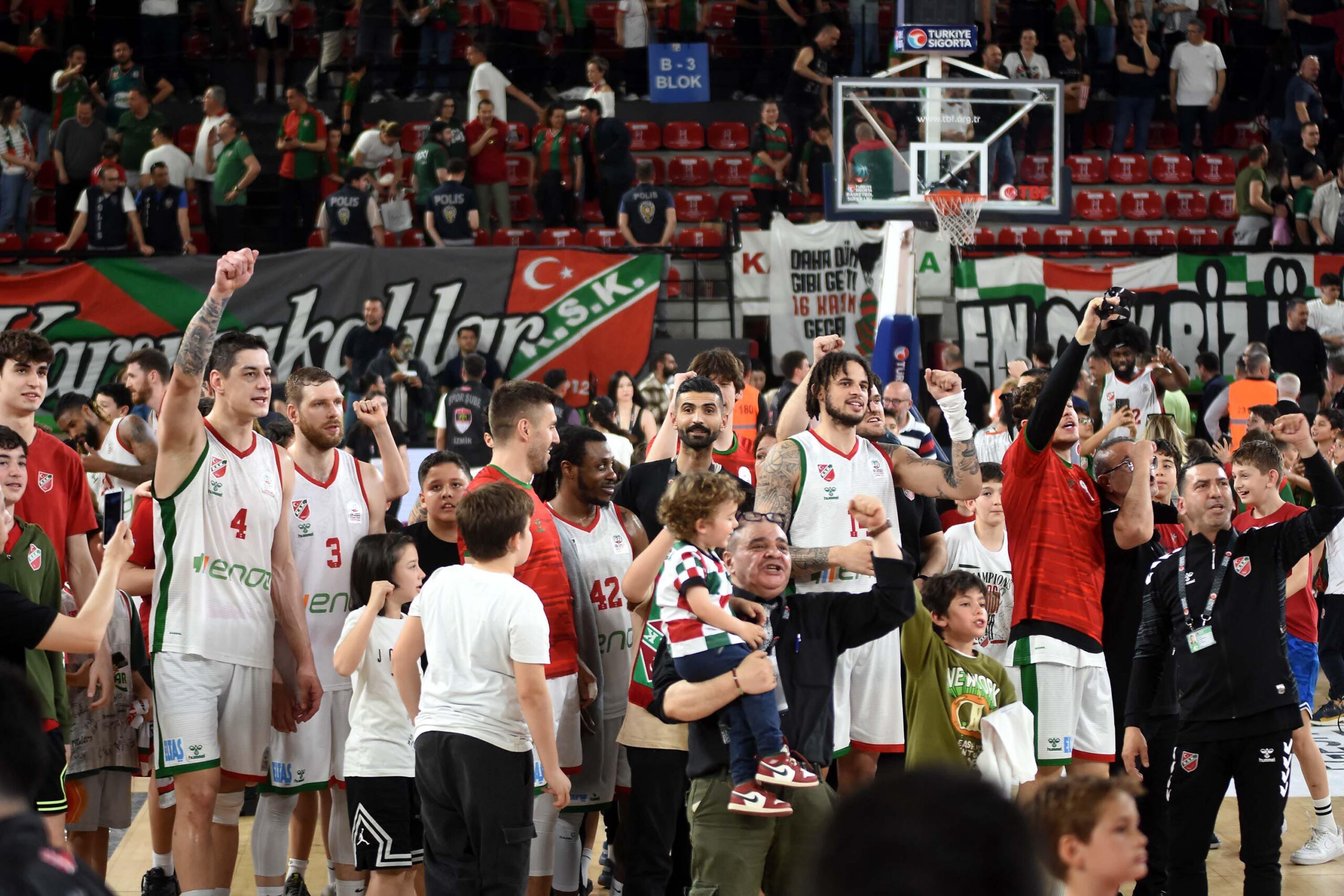 Türkiye Sigorta Basketbol Süper Ligi’nde küme düşecek son takım, yarın