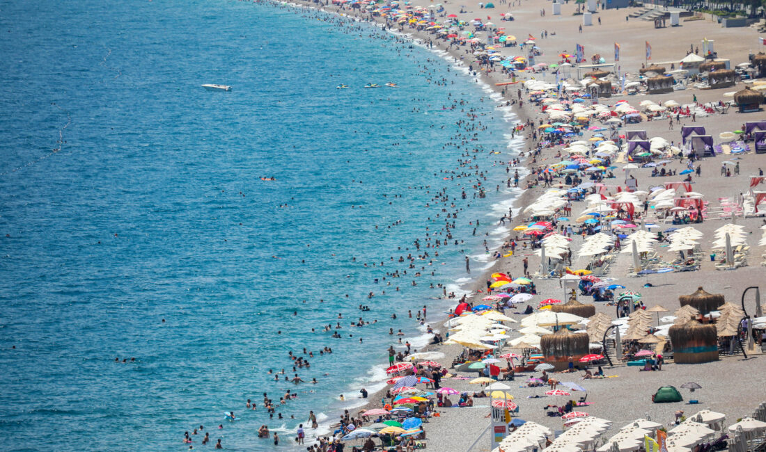 Antalya, 9 günlük Kurban Bayramı tatilinde yoğun rağbet görecek. Rezervasyonlarda