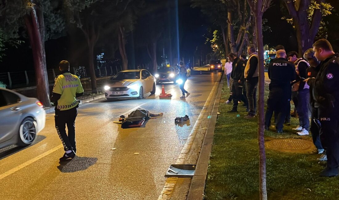 Bursa’nın Osmangazi ilçesinde kontrolden çıktıktan sonra refüje çarpıp devrilen motosikletin