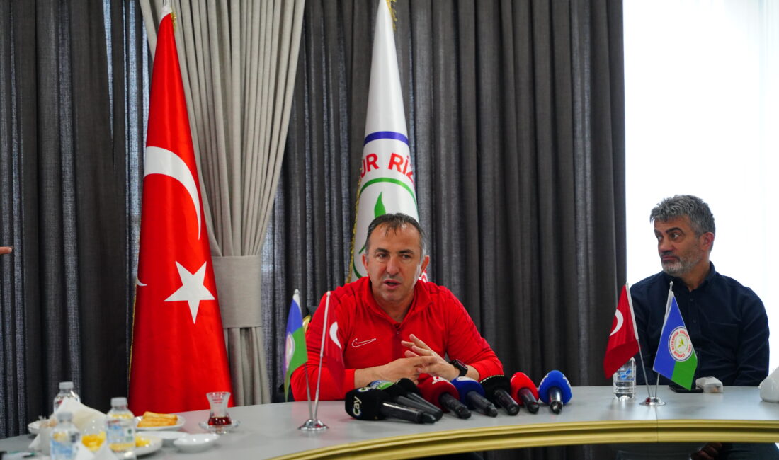 Trendyol Süper Lig ekiplerinden Çaykur Rizespor’un Teknik Direktörü Recep Uçar,