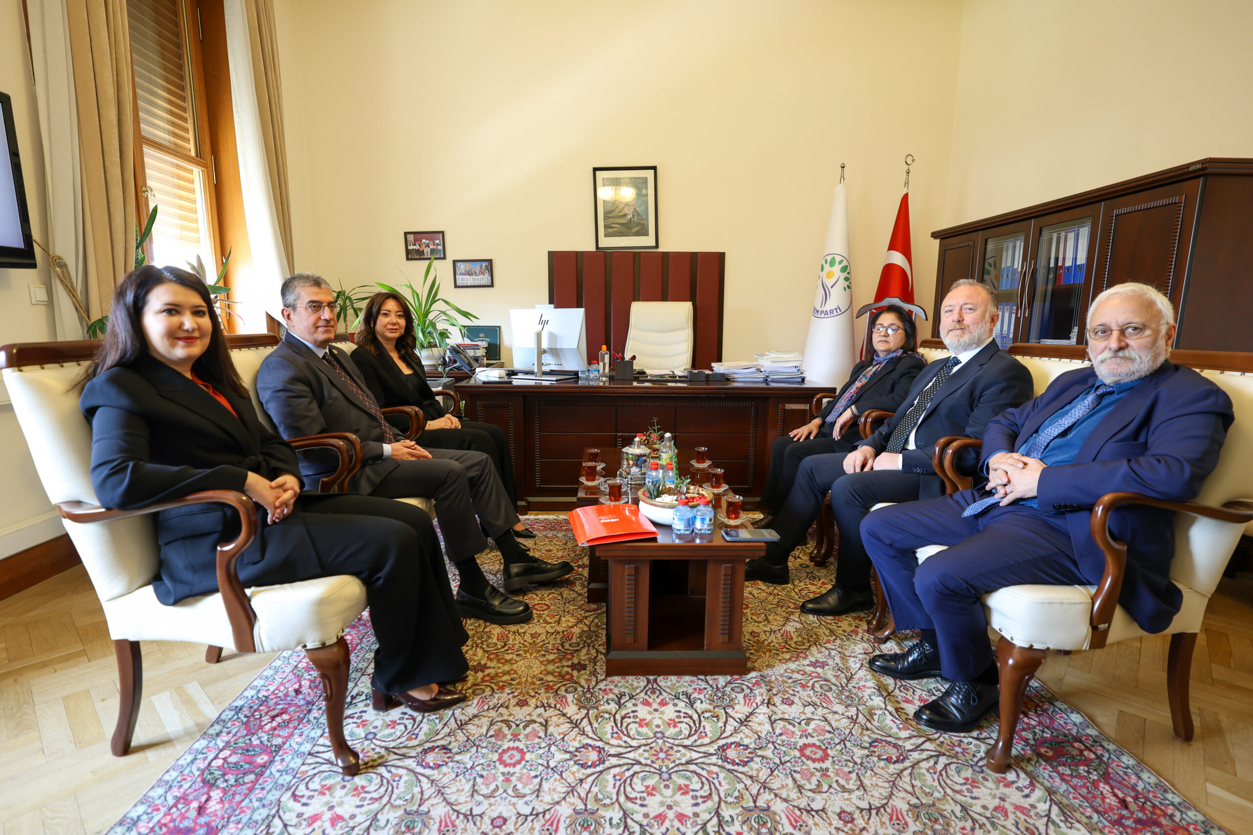 CHP Grup Başkanvekili Gökhan Günaydın başkanlığındaki heyet, Türkiye Büyük Millet