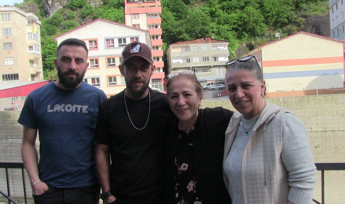 Artvin’in Borçka ilçesinde, ayağı kayıp dereye düşerek akıntıya kapılan Eslem