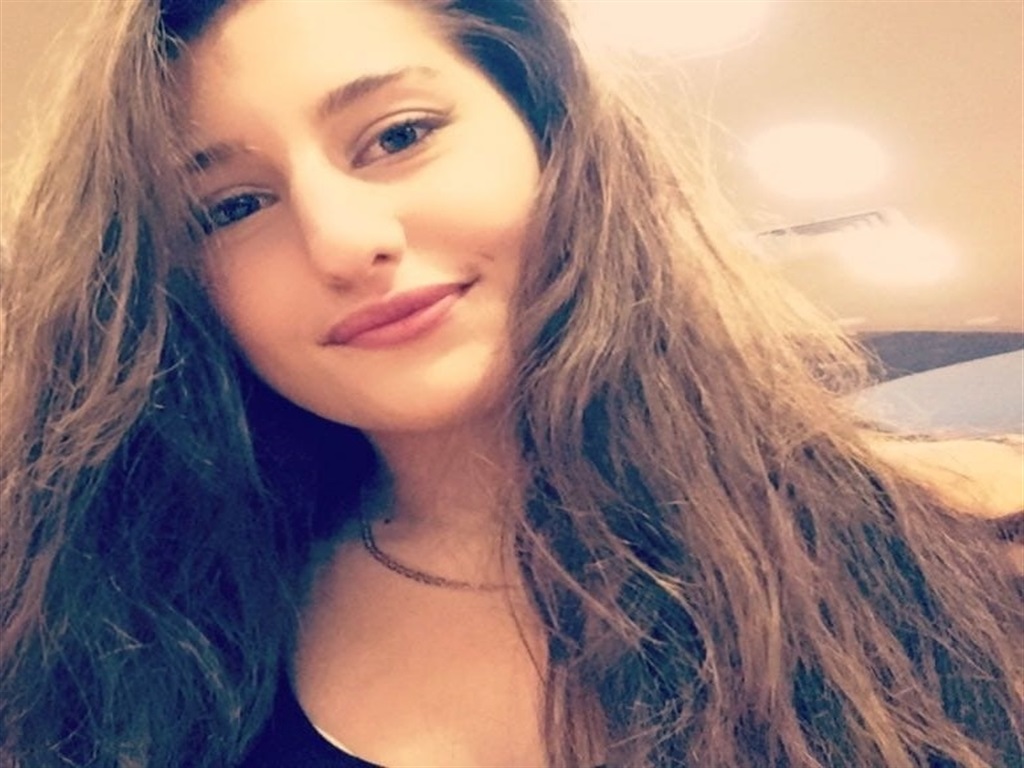 Balıkesir’in Erdek ilçesinde sevgilisi Dilruba Elif Çetin’i (22) 4 bıçak