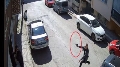 Bursa’nın Nilüfer ilçesinde, boşanma aşamasındaki diş hekimi eşi Yasemin Uludağ