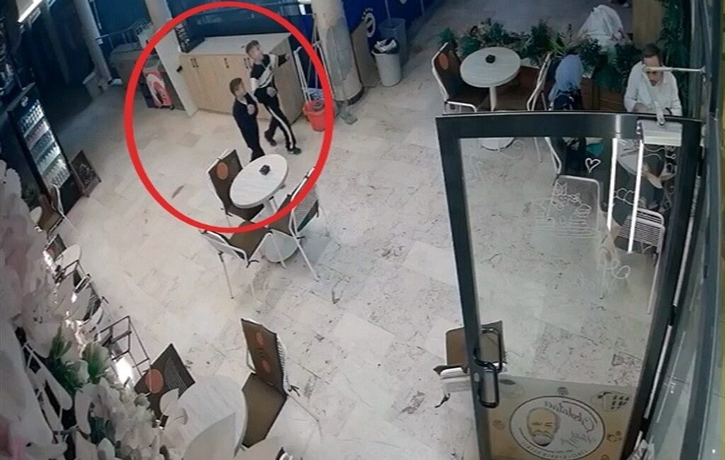 BURSA’nın İnegöl ilçesinde Fenerbahçeliler Derneği’nde yangın çıkaran Baran K. (12)