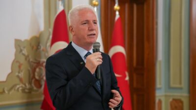 İSTANBUL / TEKHA İstanbul Valisi Davut Gül, güvenlik bürokrasisiyle birlikte,