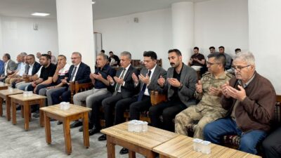 MARDİN / TEKHA Mardin Valisi Tuncay Akkoyun, beraberindeki heyet ile