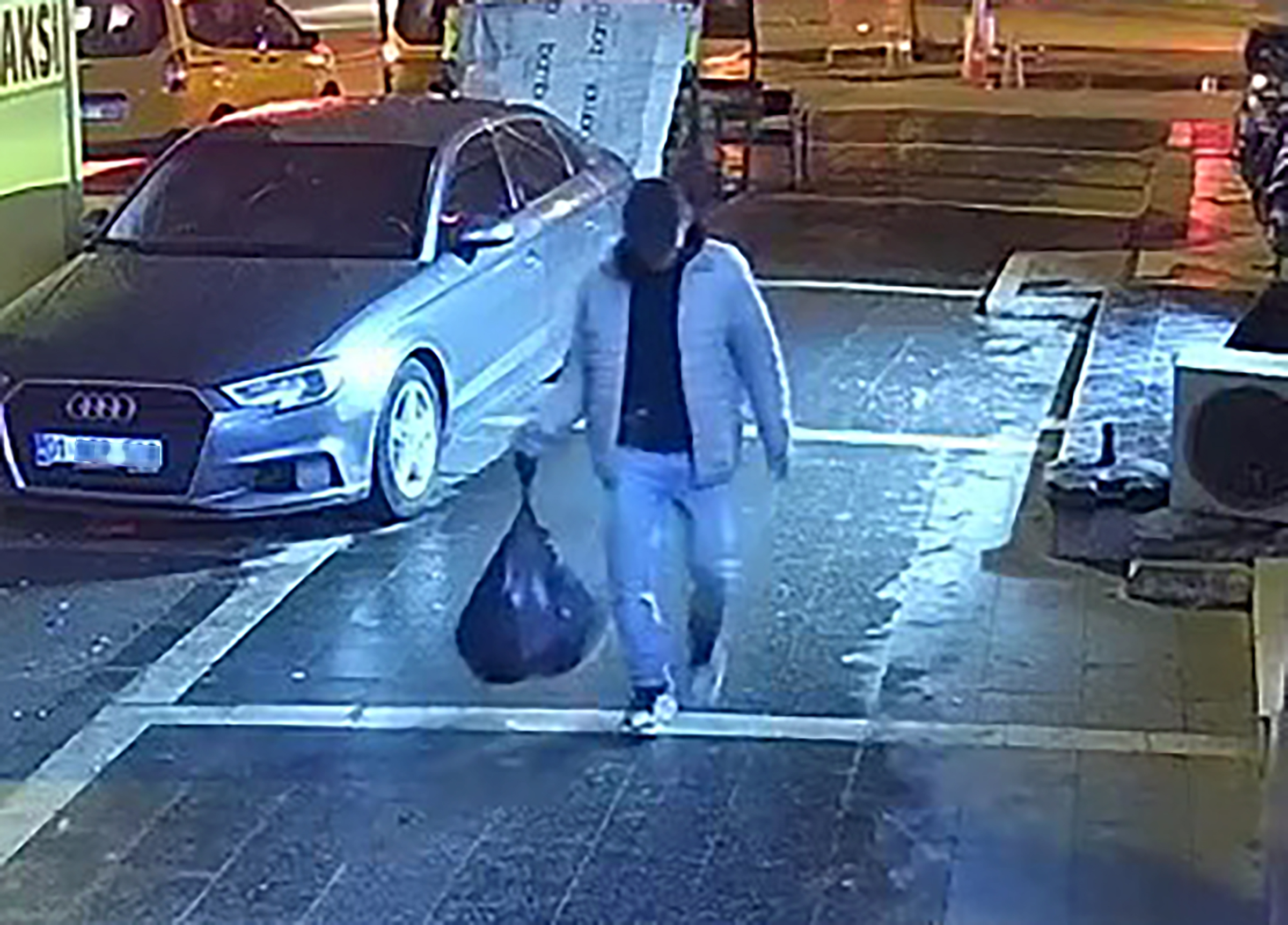 Adana’nın Seyhan ilçesinde bir iş yerine girerek buzdolabındaki alkolü tüketen