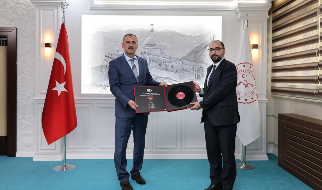 Ağrı Vali Dr Önder BOZKURT, İletişim Başkanlığı Erzurum Bölge Müdürü