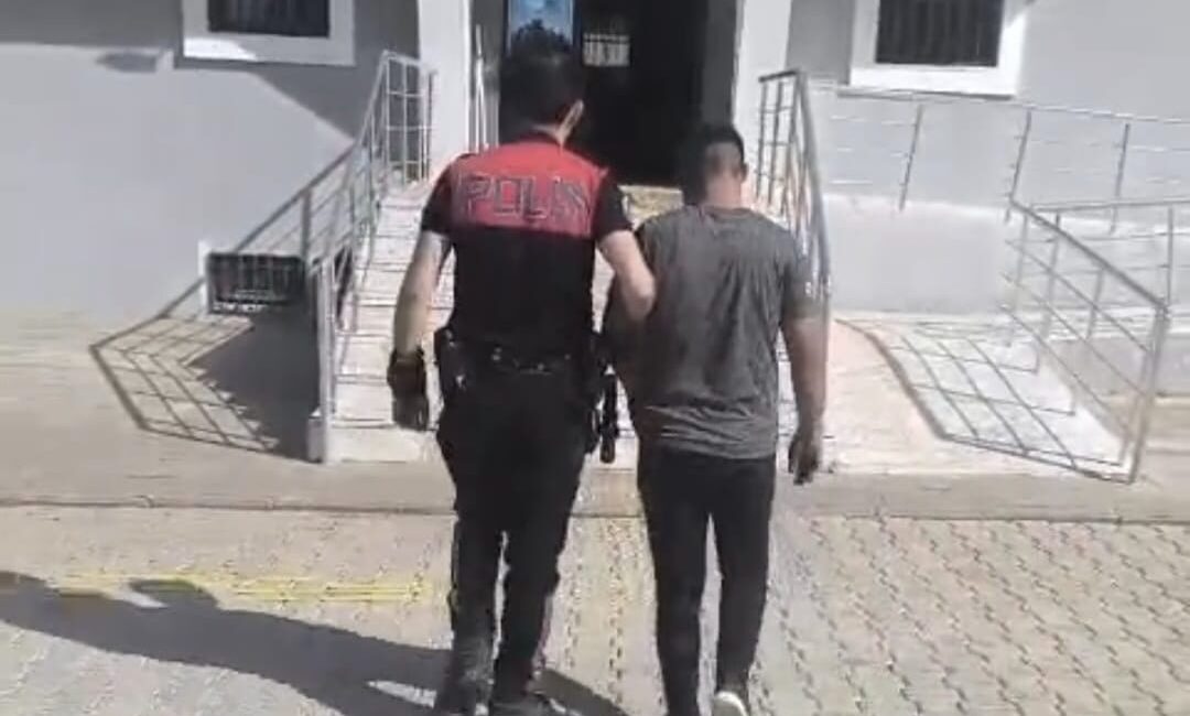 Hatay Emniyet Müdürlüğü ekiplerinin aranan şahısların yakalanmasına yönelik sürdürdüğü çalışmalar